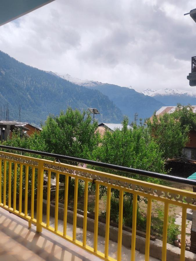 Woods Inn Mountain View Manali מראה חיצוני תמונה