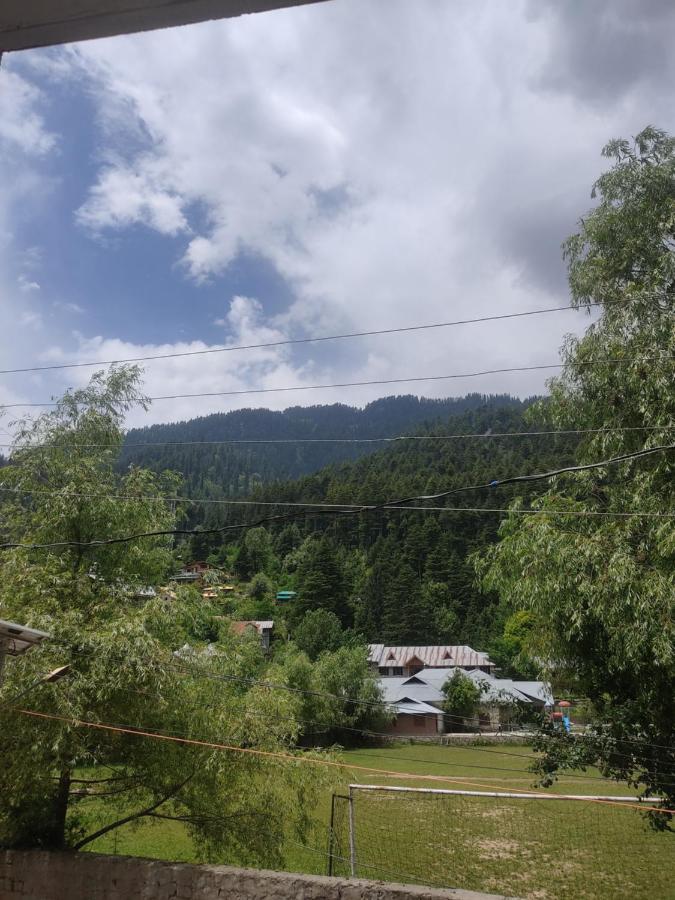 Woods Inn Mountain View Manali מראה חיצוני תמונה